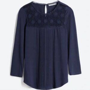 Daniel Rainn Navy Crochet blouse PXL